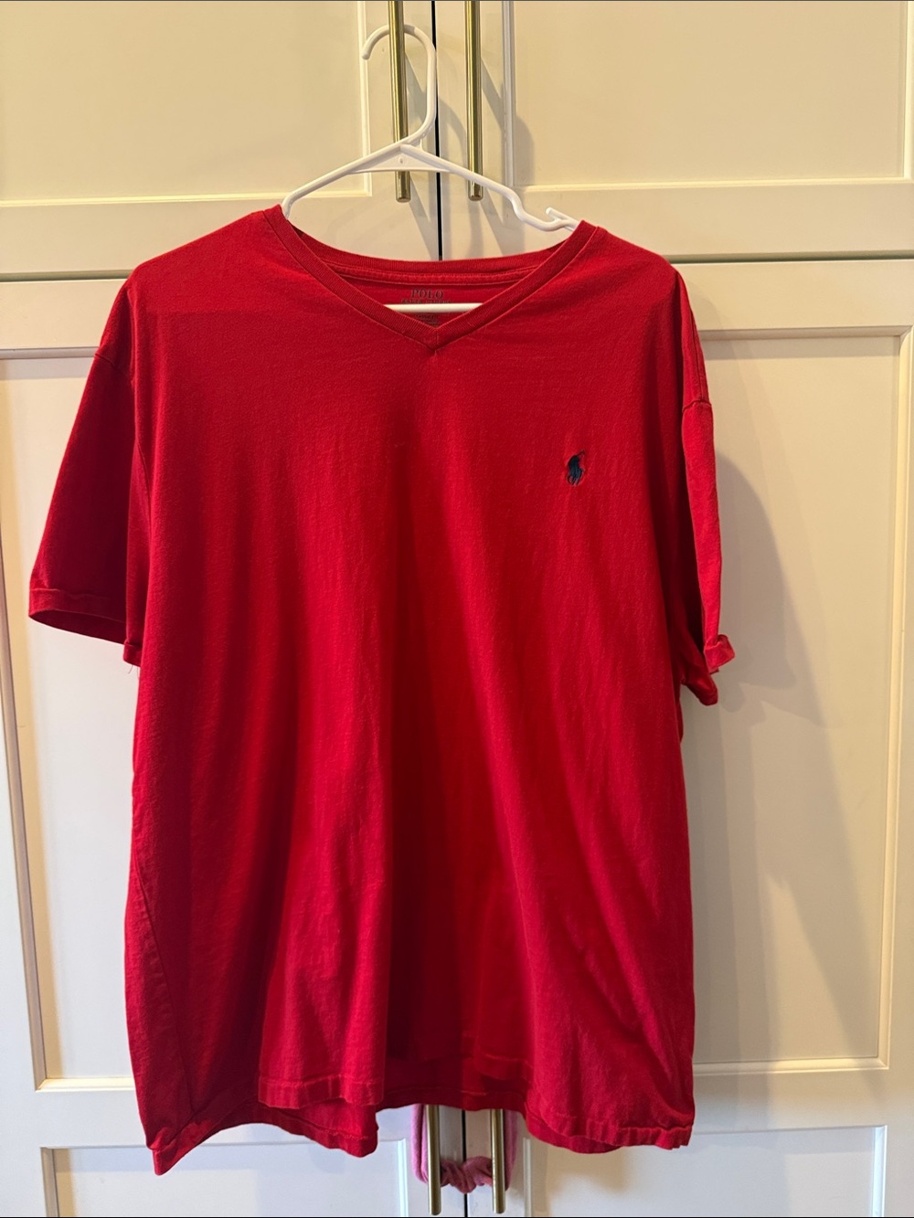 Polo by Ralph Lauren Men's Red V-Neck Tee with Navy Pony 100% cotton LG
